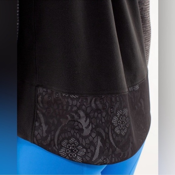 Lululemon Black Run: Bold in the Cold Long Sleeve Top 4 - Picture 12 of 12